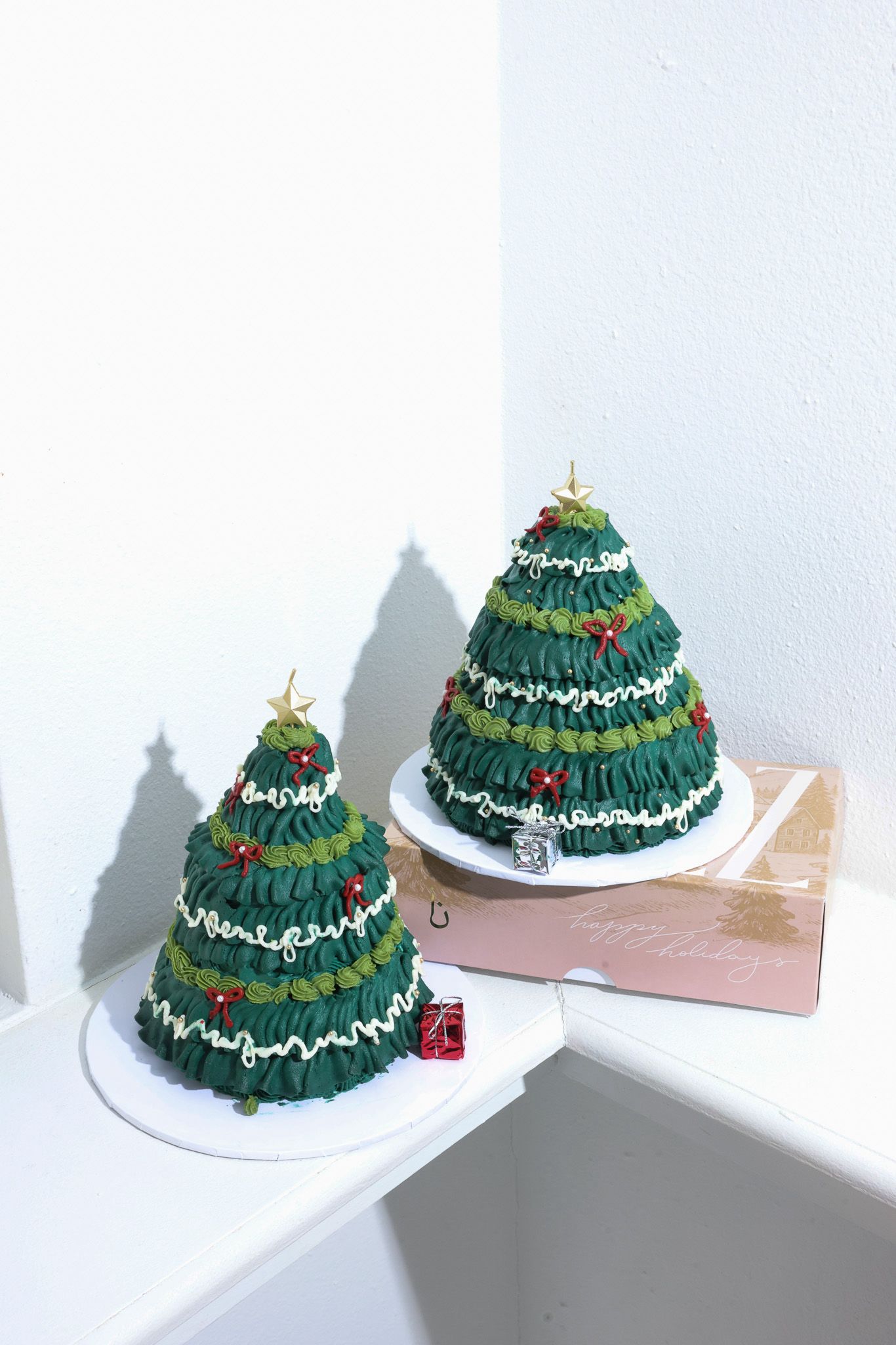 CHRISTMAS EDITION CAKE